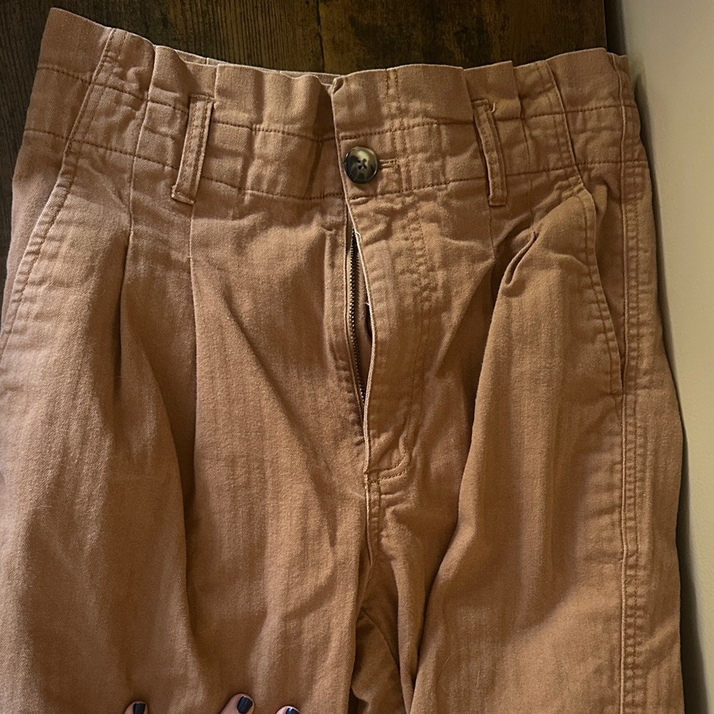 Madewell Women's Light Brown Pleated Trousers